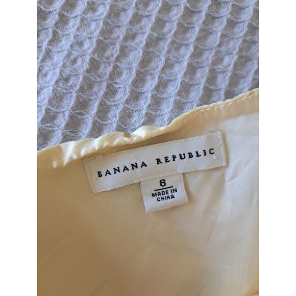 Banana Republic Yellow Floral 100% Silk Dress Spaghetti Straps Fit & Flare 8 - Picture 5 of 11